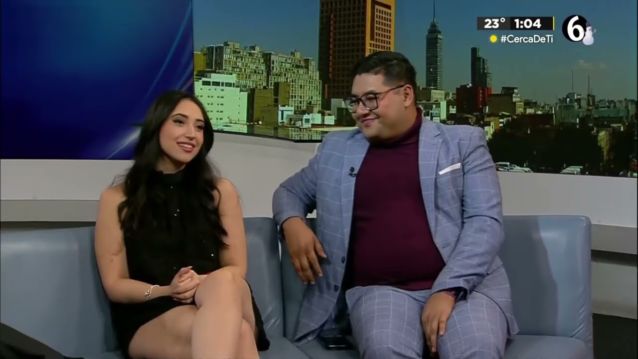 Telediario || Tanya Burak || Faldita y Tacones Negros