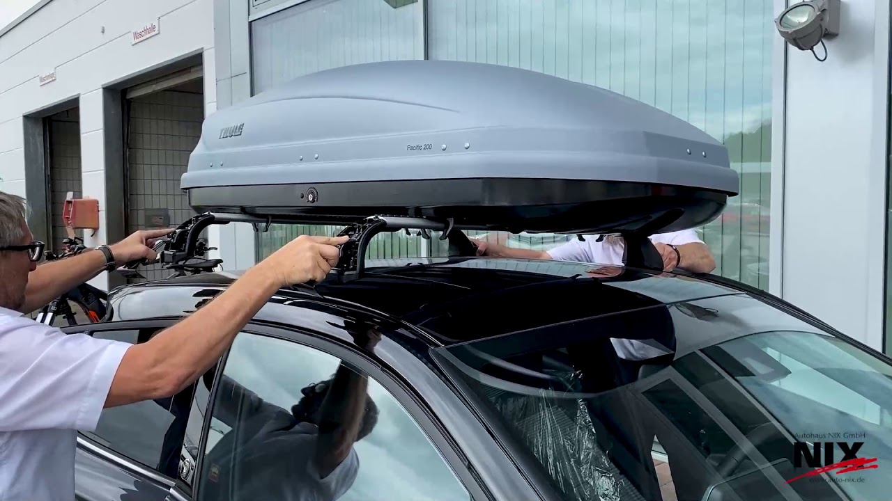Ab in den Urlaub - mit der Dachbox 200 und einem Fahrradhecktr&auml;ger.