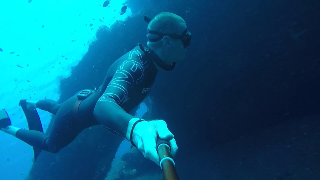Freediving and exploring USS Liberty wreck in Tulamben BALI with Tangaroa freediving