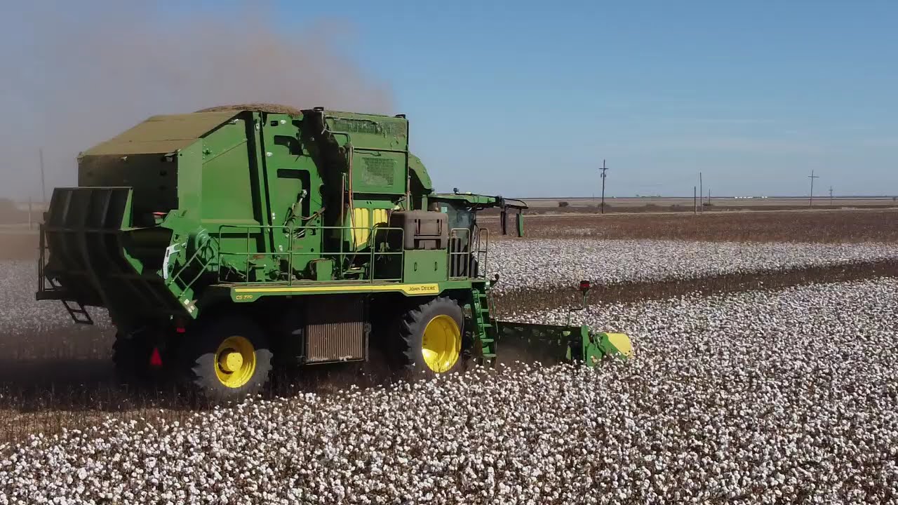 2024 West Texas Cotton Harvest in Cone, Texas. USA   JD CS770 Round Baler