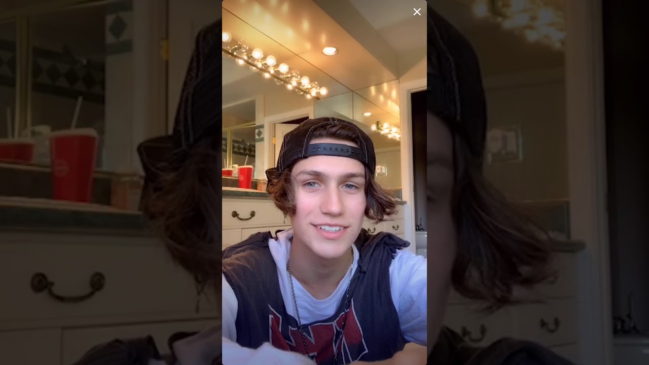 Lilhuddy’s TikTok live. CRYING about his past | May 16