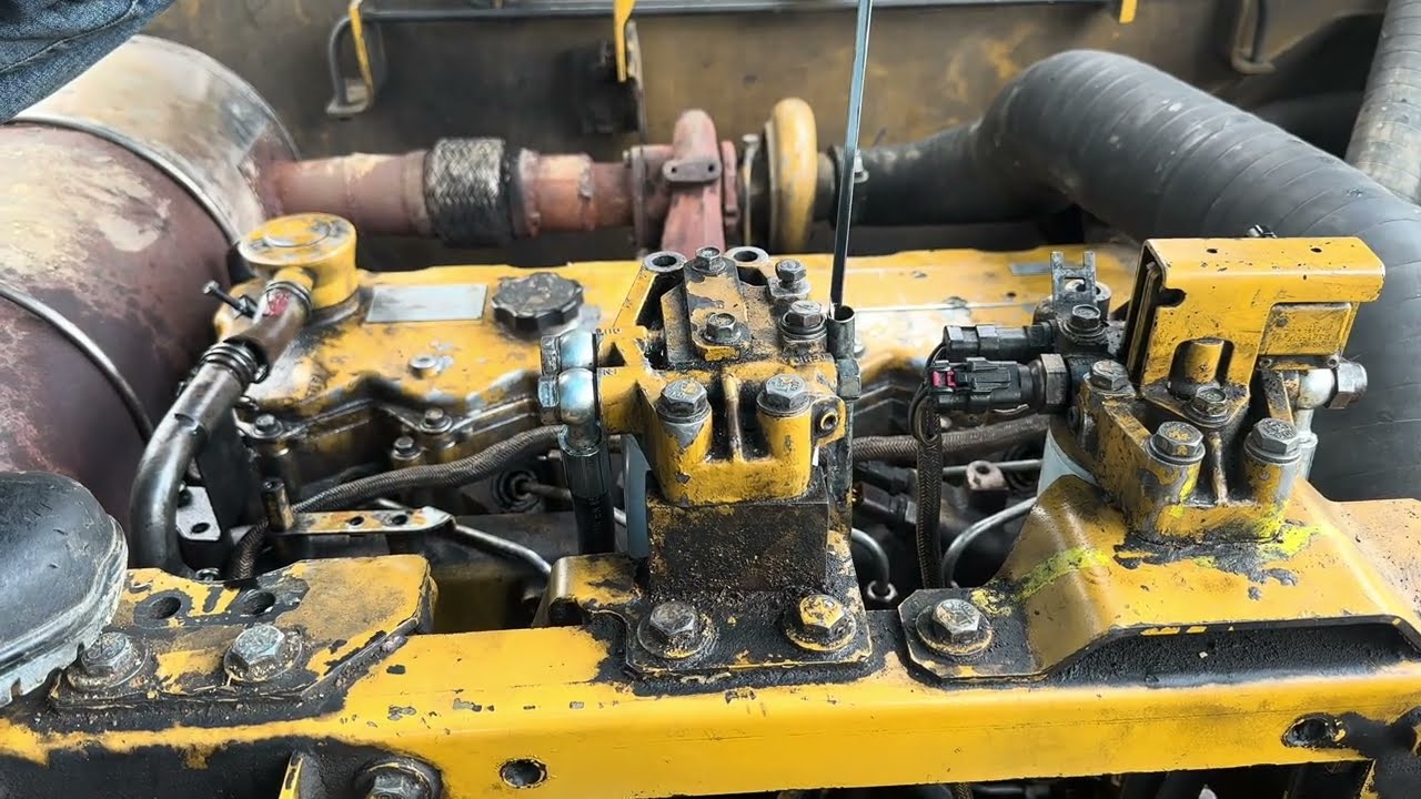 CAT 320D Troubleshooting Oli engine bercampur dengan solar