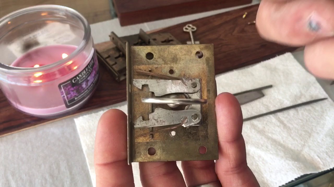 Antique Roll Top Desk ~ Key Making!
