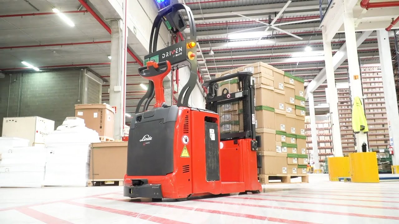Linde Intralogistics Solutions - Schneider Electric [EN; Anwenderbericht] – Linde Material Handling