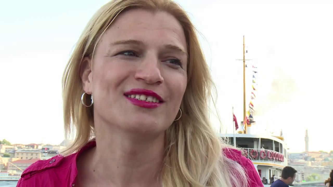 Turkey's first transsexual TV reporter fights for LGBT rights