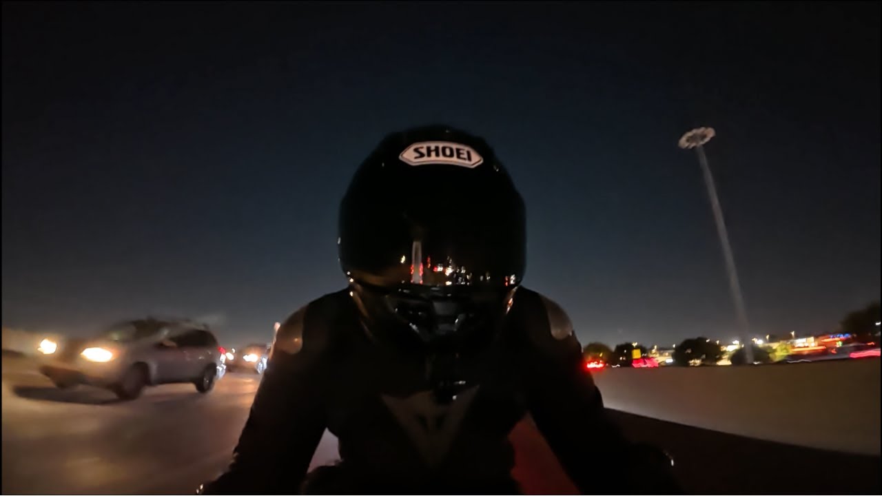 Rider-Facing POV: Quick Hot Chicken Run at Night | Yamaha R3