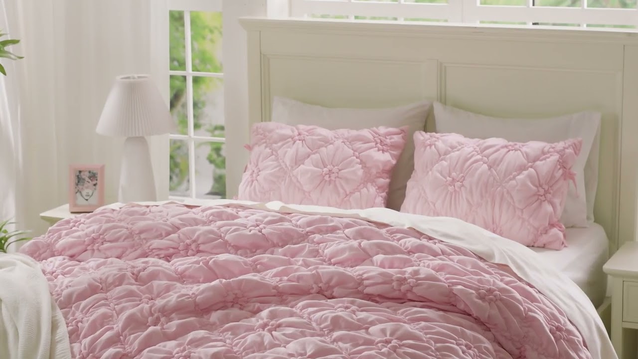 The Lily Comforter Set - Intelligent Design