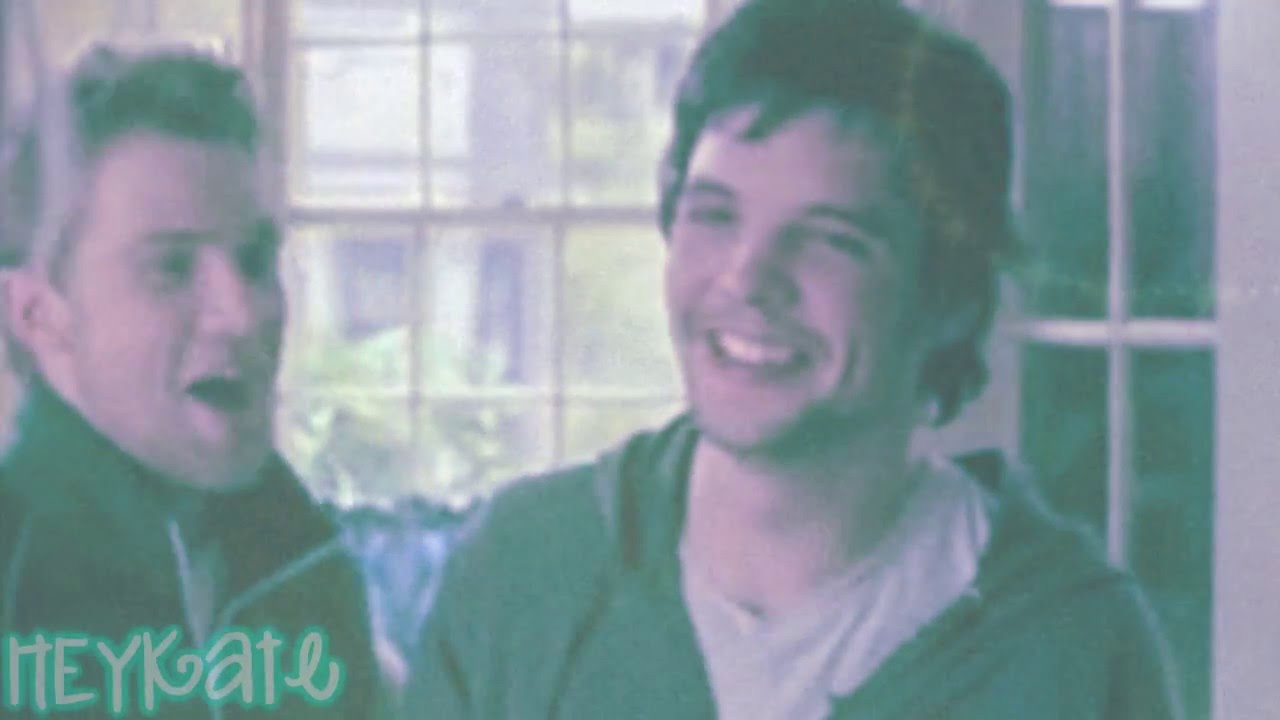 you make me smile like the sun; [Andrew-Lee Potts.]