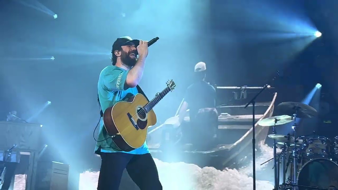 Sam Hunt “Water Under The Bridge” Live at The Mark G Etess Arenaat Hard Rock Hotel & Casino