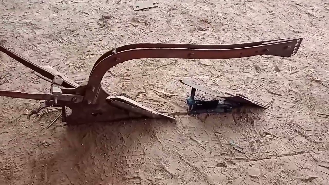 Fabricación de una arado reversible para motocultor.
