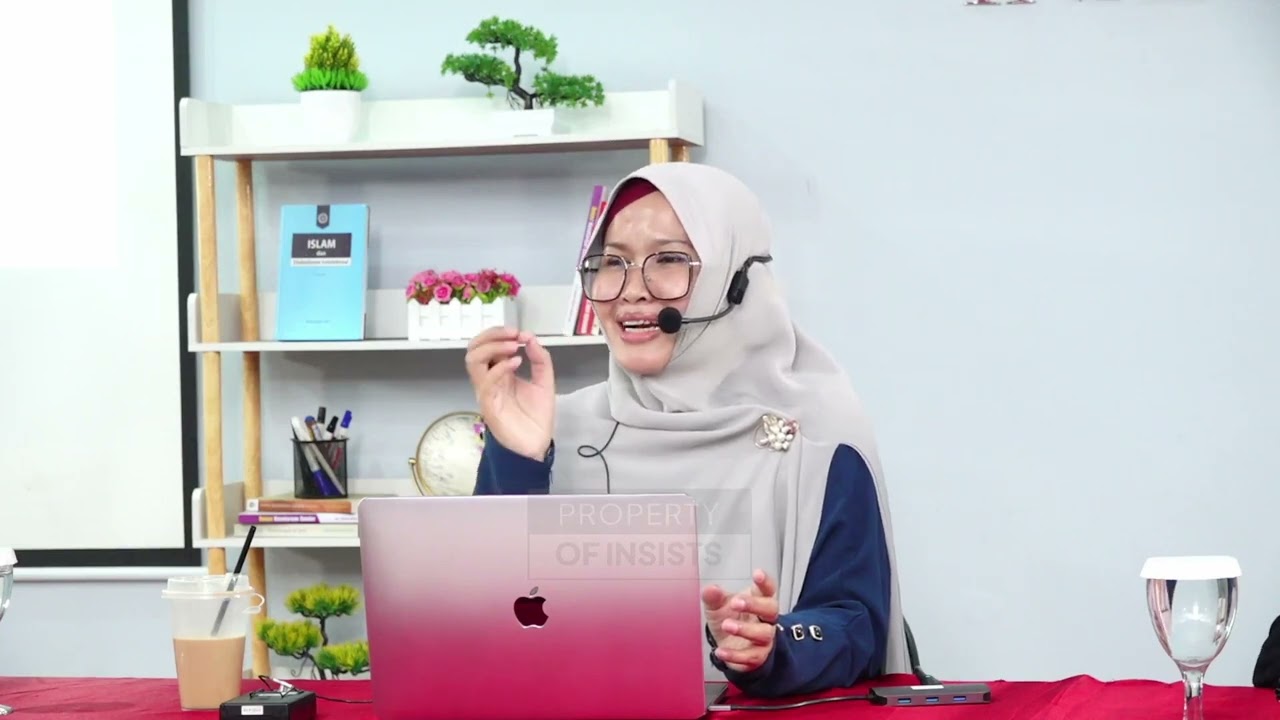 INSAF #33 (Full Version) - Batasan dan Dilema Metodologi Feminis - Dr. Dinar Dewi Kania