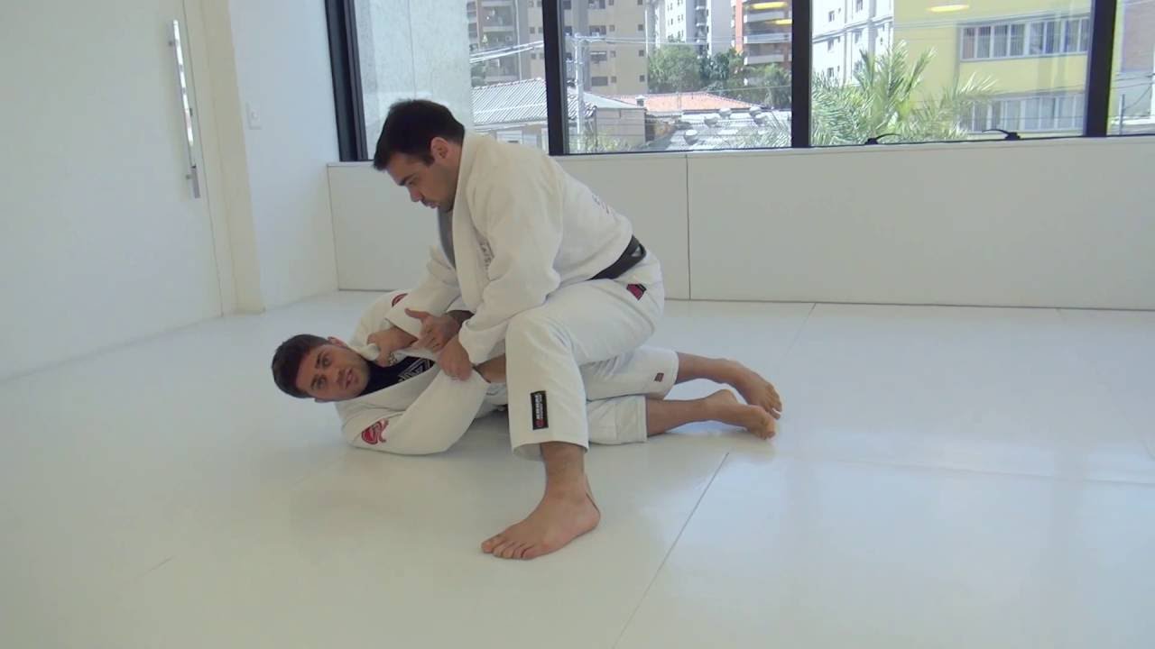 Celsinho Venicius and João Paulo Bertuccelli - Half Guard - Essence Of Jiu-Jitsu
