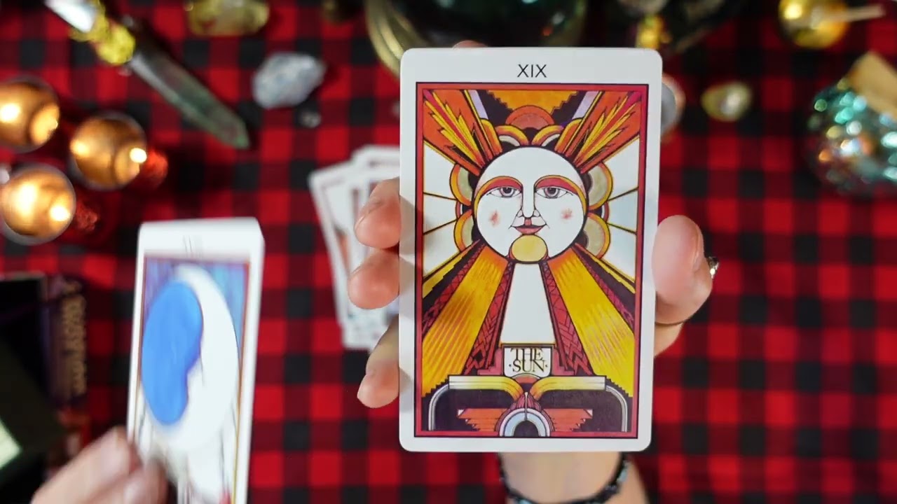 AQUARIAN TAROT BY DAVID PALLADINI - Deck Review - FEATURING CRAIG JUNJULAS'S PSYCHIC TAROT GUIDEBOOK