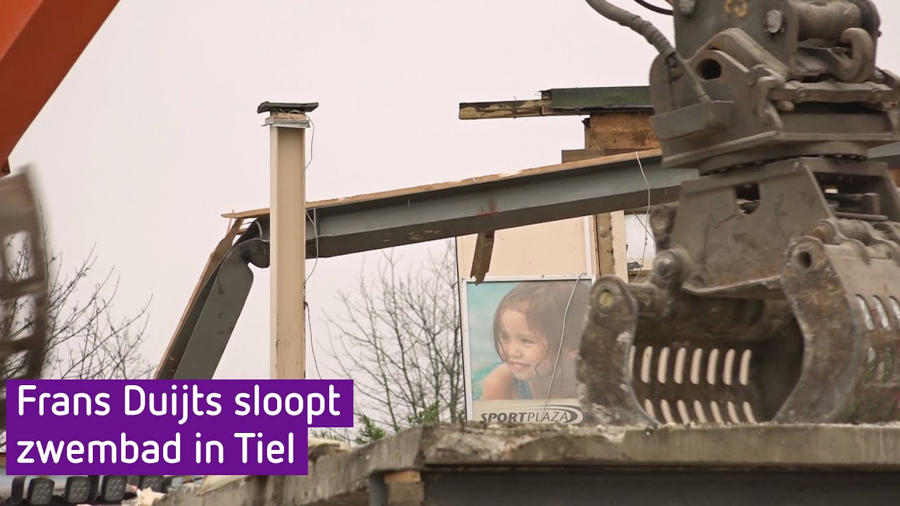 Frans Duijts sloopt zwembad in Tiel