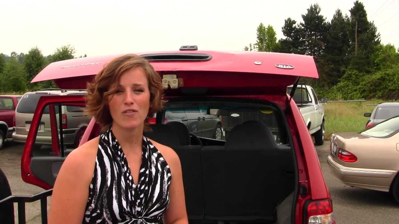 Virtual Walk Around Video of a 1998 Kia Sportage at Auburn Discount Auto