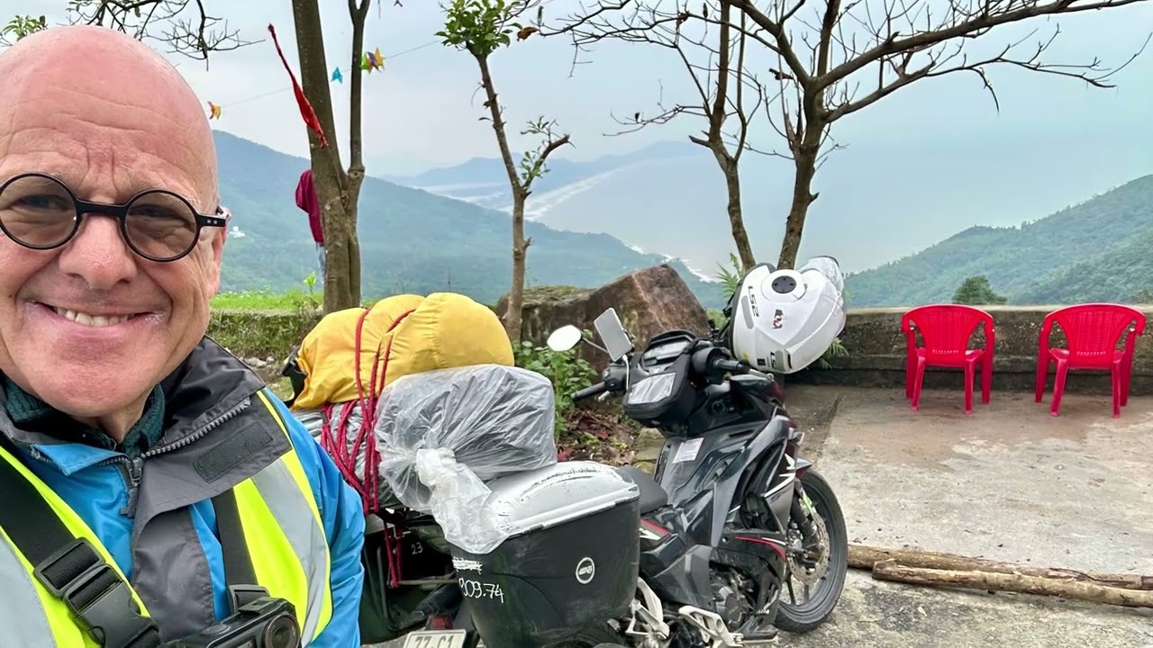 Motorbiking Vietnam 42: Hue to Hoi An via the famous ‘Hai Van Pass’