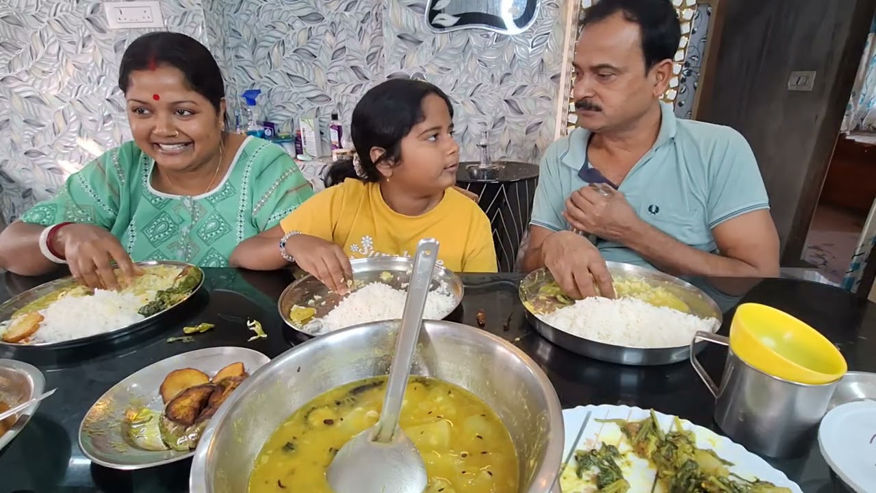 অনেকদিন পর তোমাদের সাথে খাওয়ার ভিডিও শেয়ার করলাম 😋 #vlog 