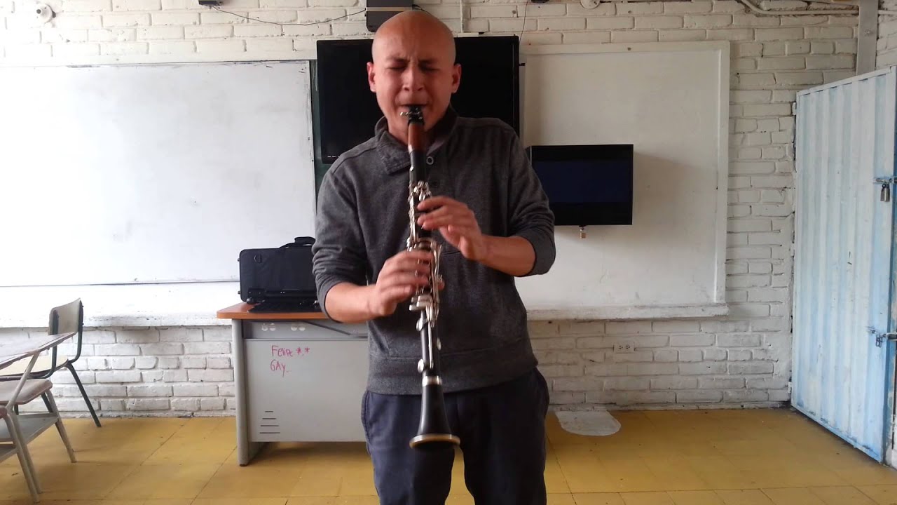 solo con clarinete en la!!!