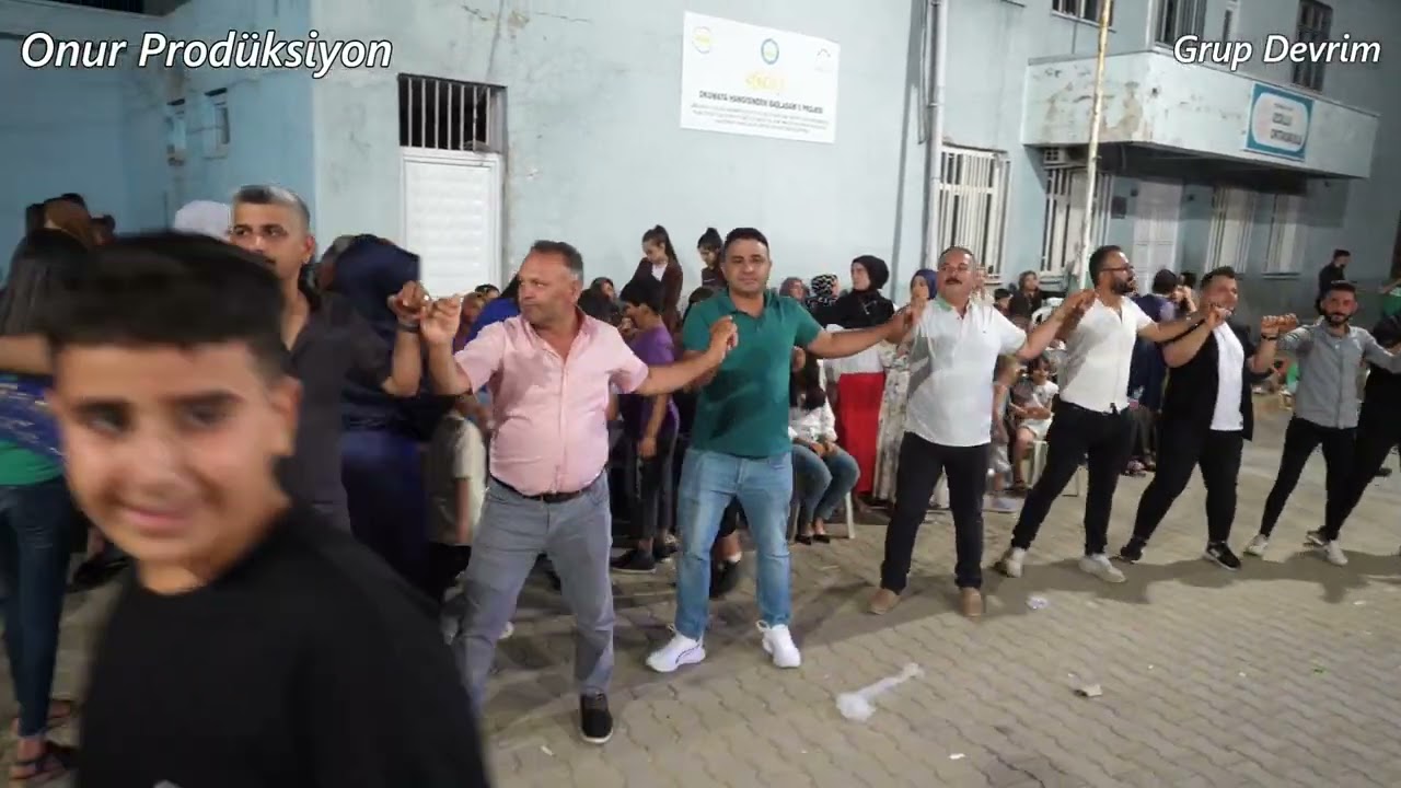 Grup DEVRİM KADİR İZOLLU  (İZOLLU KÖYÜ)