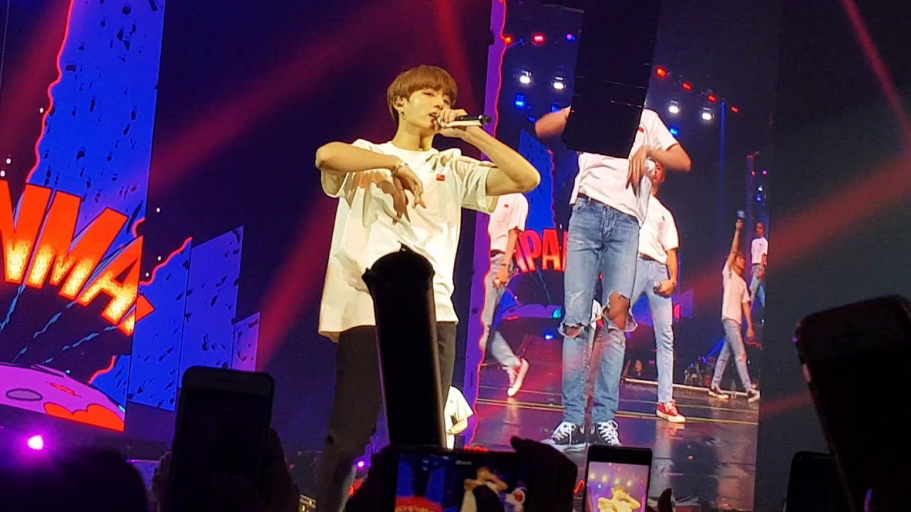 180909 BTS CONCERT LONDON Day 1 - ' Anpanman'