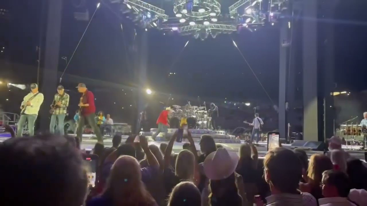 Garth Brooks Sweet Home Alabama