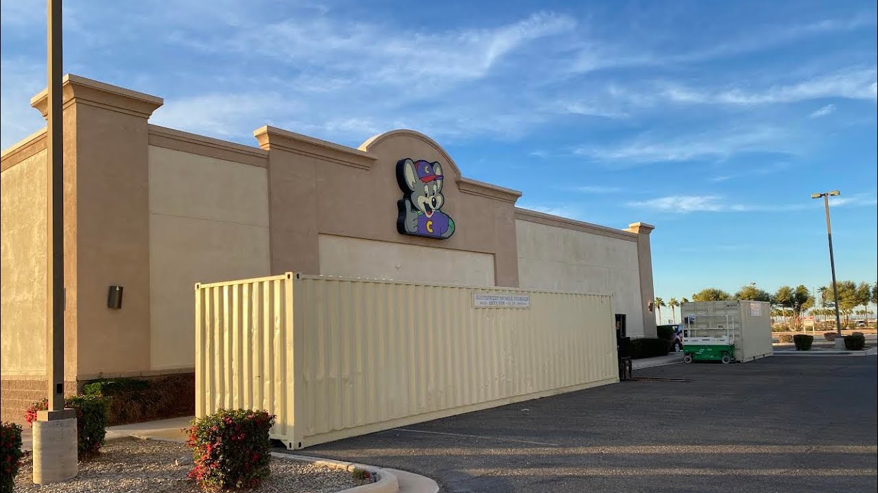 Chuck E. Cheese's El Centro, CA Store Tour (Remodeling)