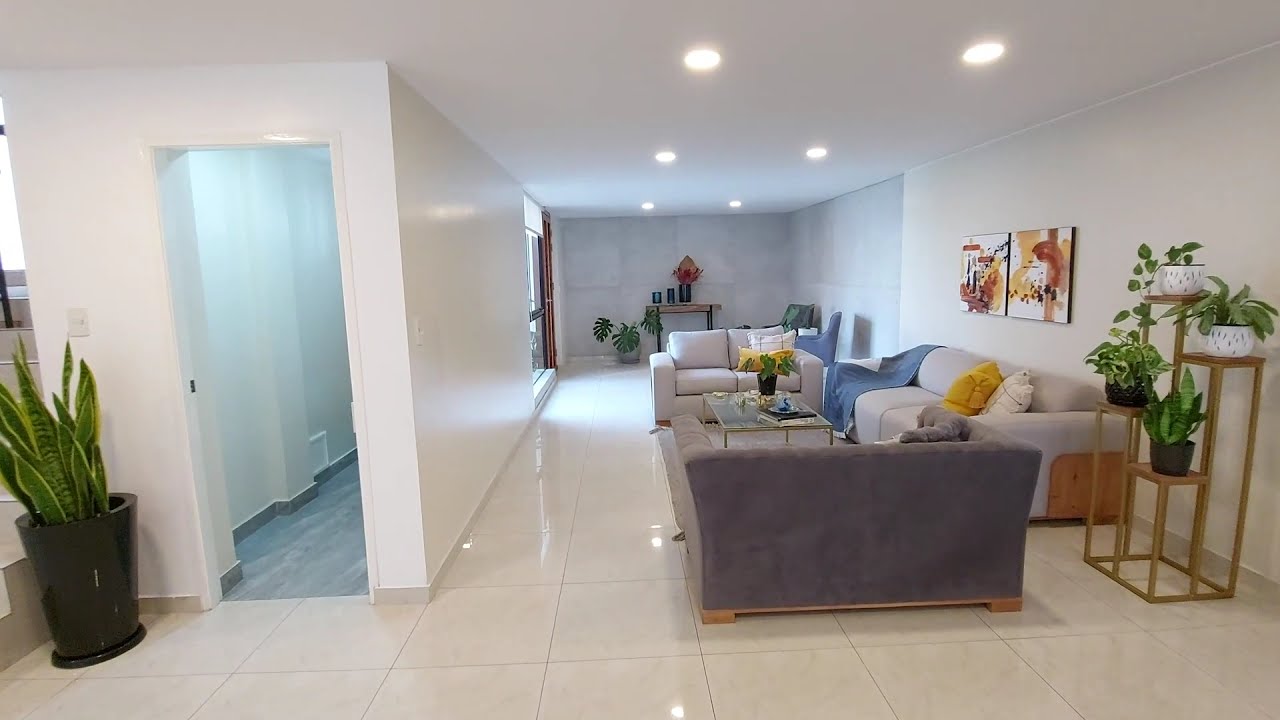 SE VENDE HERMOSA CASA REMODELADA EN CONDOMINIO EN SURCO