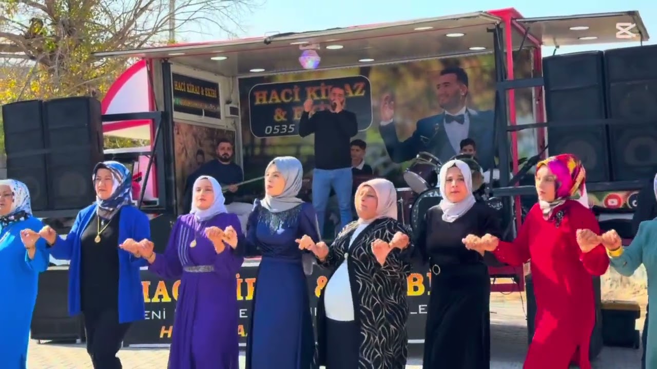 Haci kiraz ve ekibi sarı buğday köyünde 