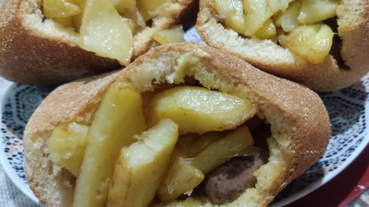 ساندويتش صوسيس او النقانق وجبة سهلة ولذيذة #وصفات_بشرى_المراكشية #وجبة_سهلة_سريعة #نقانق_وصفة_لذيذة