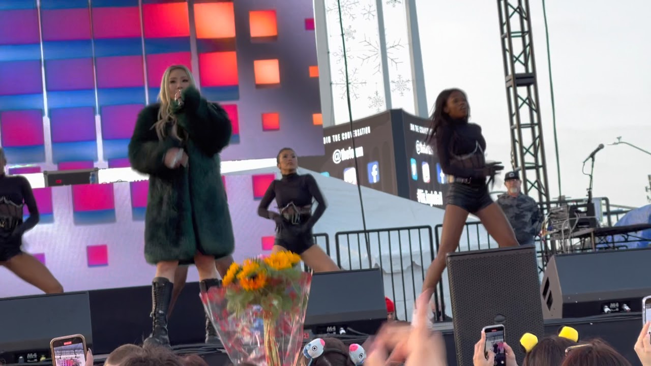 CL HWA iHeartRadio 102.7 KISS FM Jingle Ball LA 211203