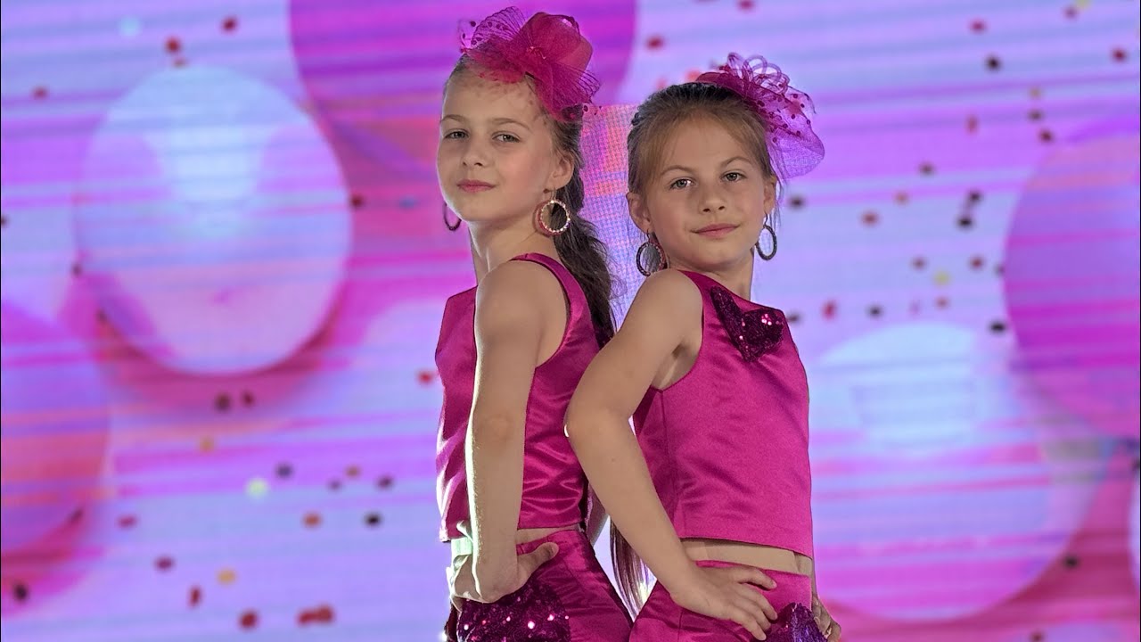 Beatrice Evtodiev & Andreea Evtodiev (Picături Muzicale) - Barbie sunt chiar eu