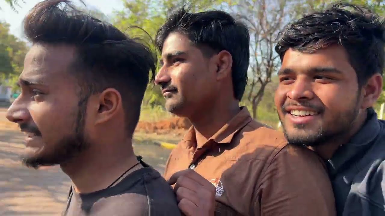सृष्टि और काव्या की लड़ाई हो गई….😡🥺 #deveshvlogs #dailyvlog #travelblog #funny #viralvideo 