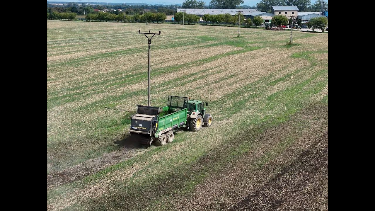 Pronar - rozmetadlo maštalnho hnoja NV 161/4 a N262/1 - praca u zákazníka