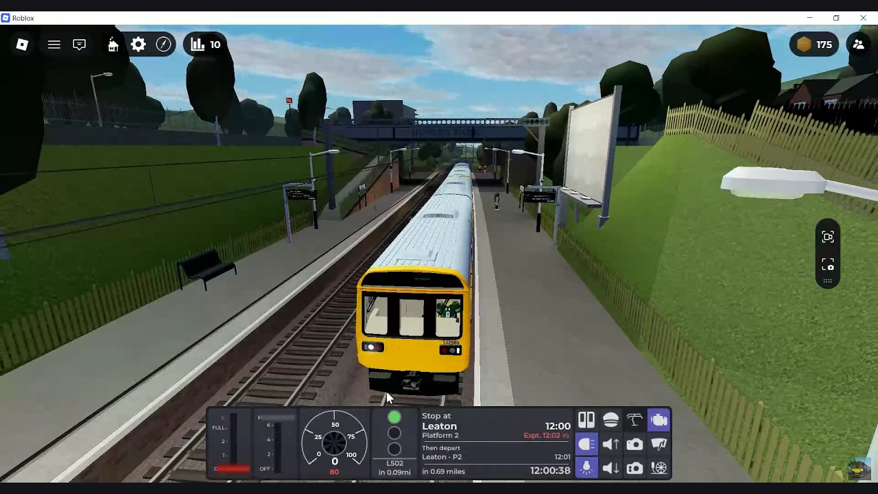 Катаюся на електричці по маршруту Henley Park - Belmond Green у British Railways y Roblox