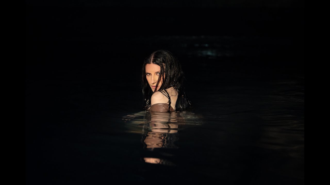 Laura Pausini - RITORNO AD AMARE (Official Video)