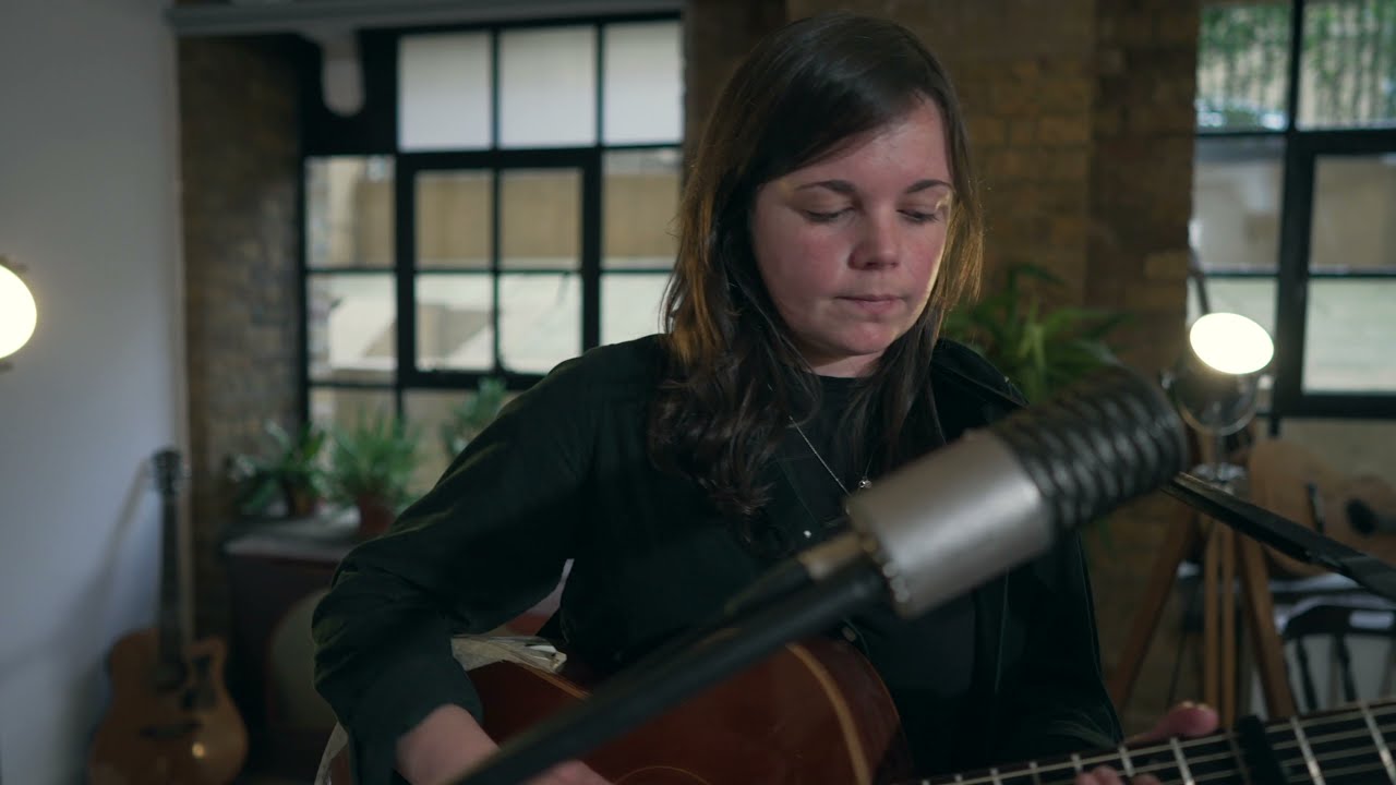 Give Me Love - Jessie Reid (live version)