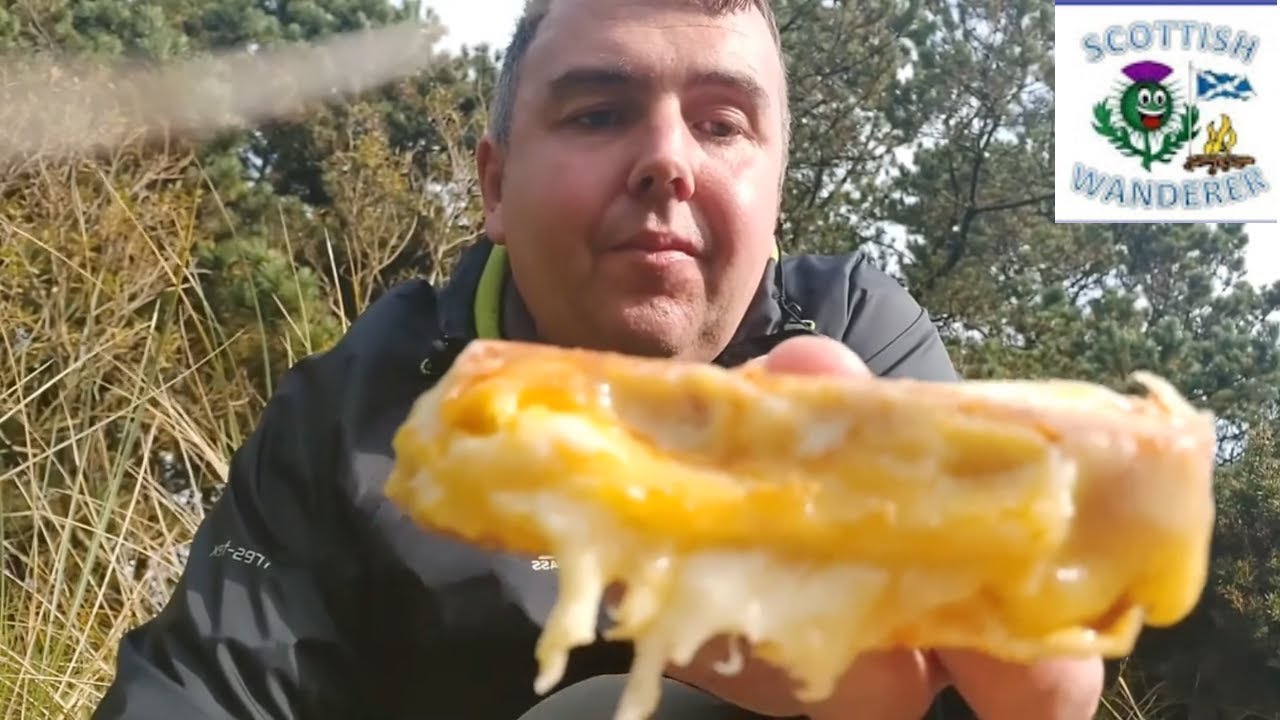 Trangia Cooking Сырный омлет Тосты
