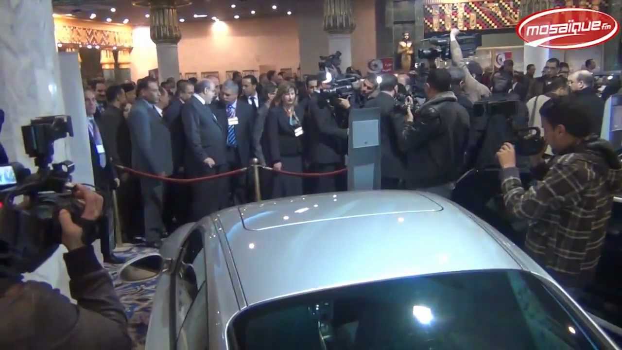 زيارة رئيس الحكومة ووفد وزاري لمعرض أملاك بن علي