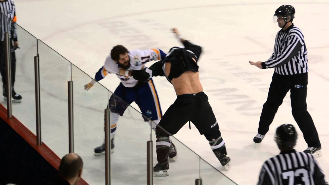 Combat / Fight Patrick Bernier vs Steven Oligny, LNAH, 28-12-14