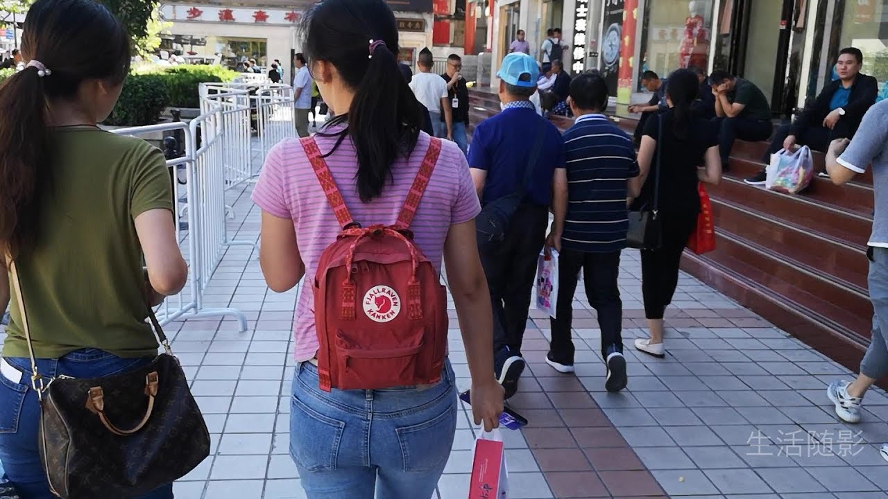 随我遊中国49 -  今天搬去王府井步行街南端的的公寓酒店