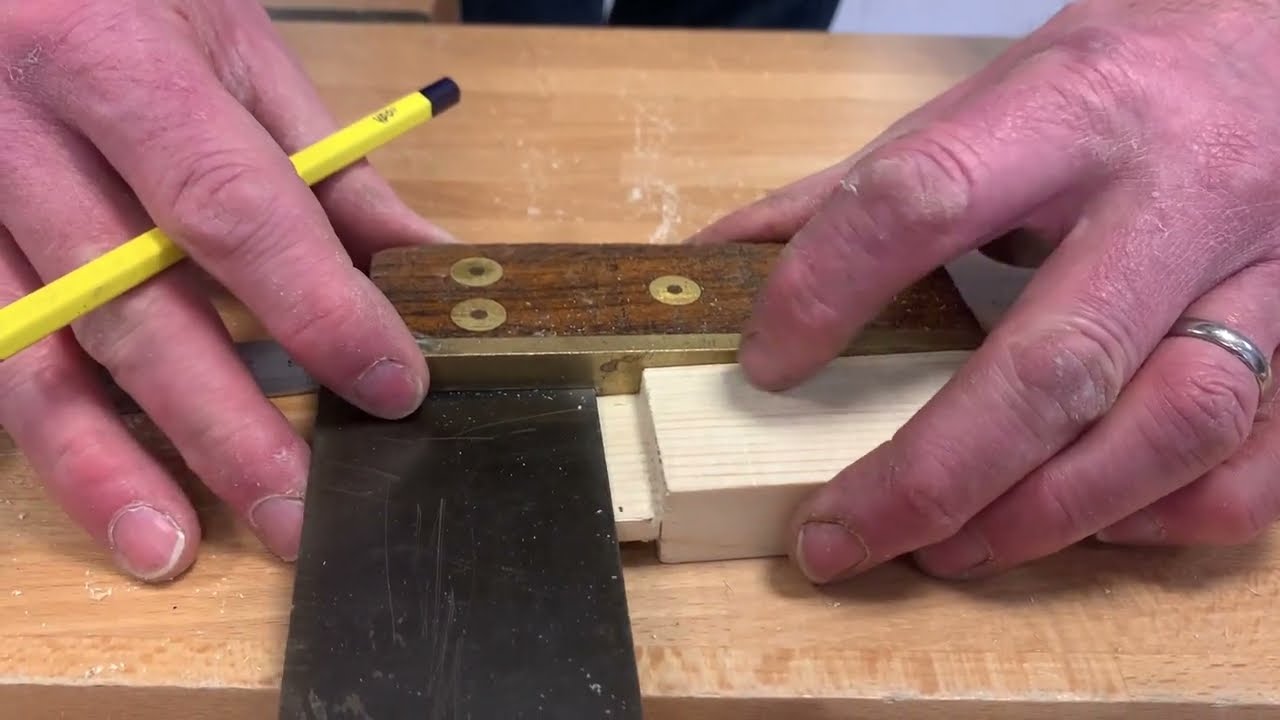 Haunched mortise and tenon