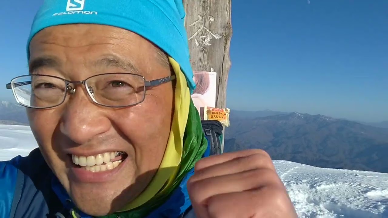 晩秋の谷川岳山頂から平和な世の中を願って〜🎵🎶　西黒尾根in〜田尻尾根OUT