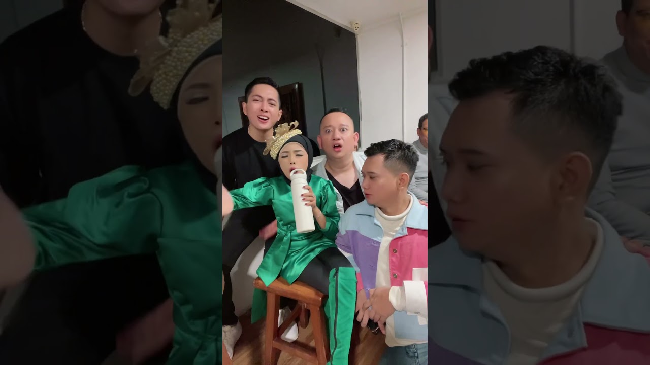 Nonton Konser Ibu Owner Lolly Cafe 🥰 #adisyahreza #adilovers #shorts