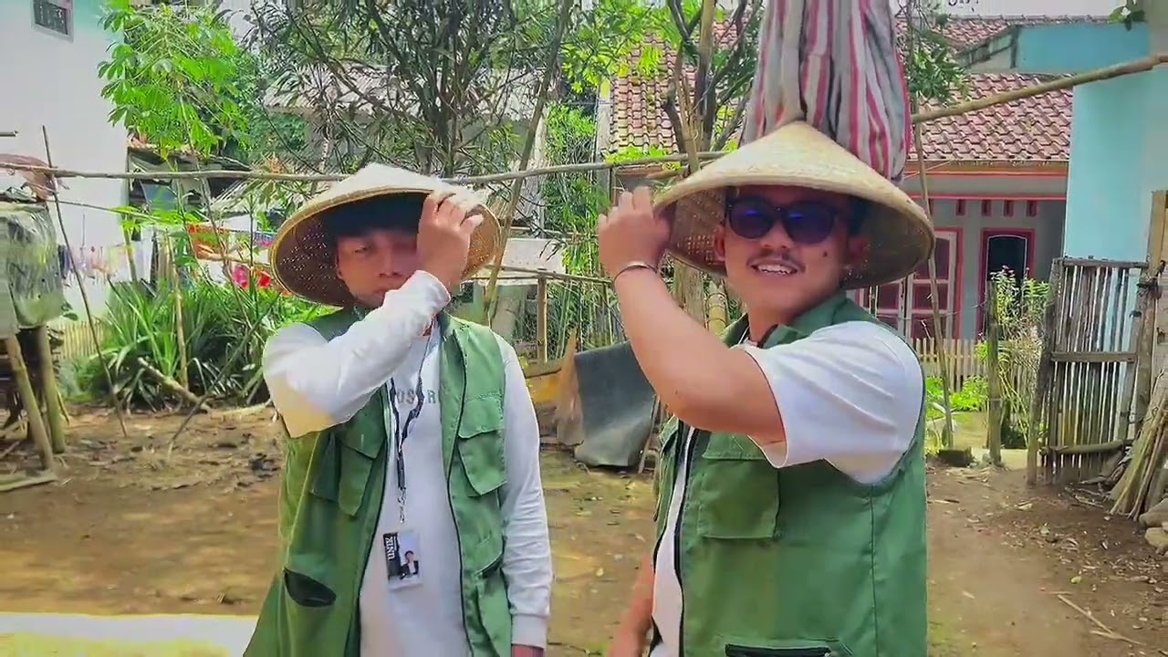 UMKM-UMKM di desa sukasetia²⁶ Bersama KKN unik Cipasung⁰⁴Tasikmalaya(pengrajin tangan)
