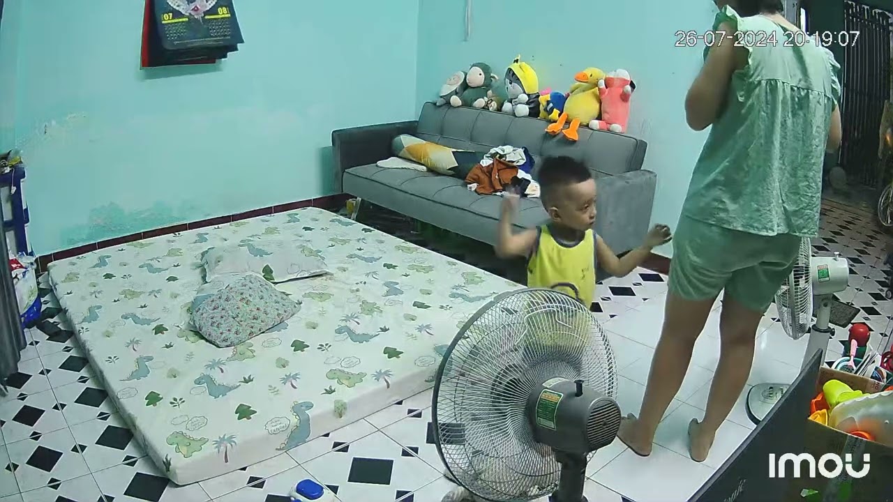 Xị đánh mẹ