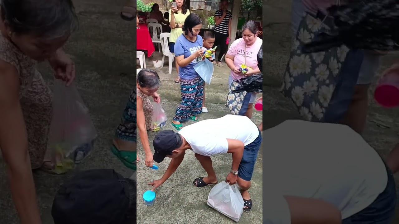 Agawan ng mga regalo