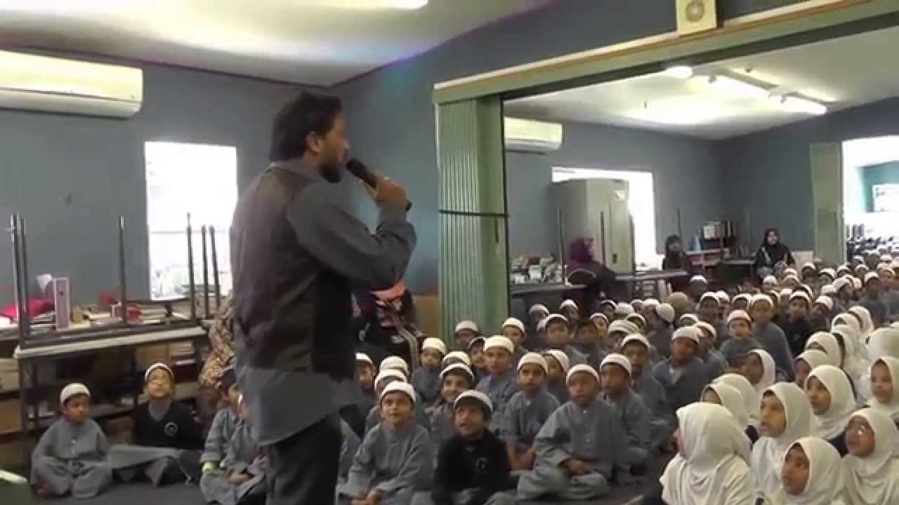 Najam Sheraz at Al-Madinah school 1st Dec..14.. Alhumdullillah