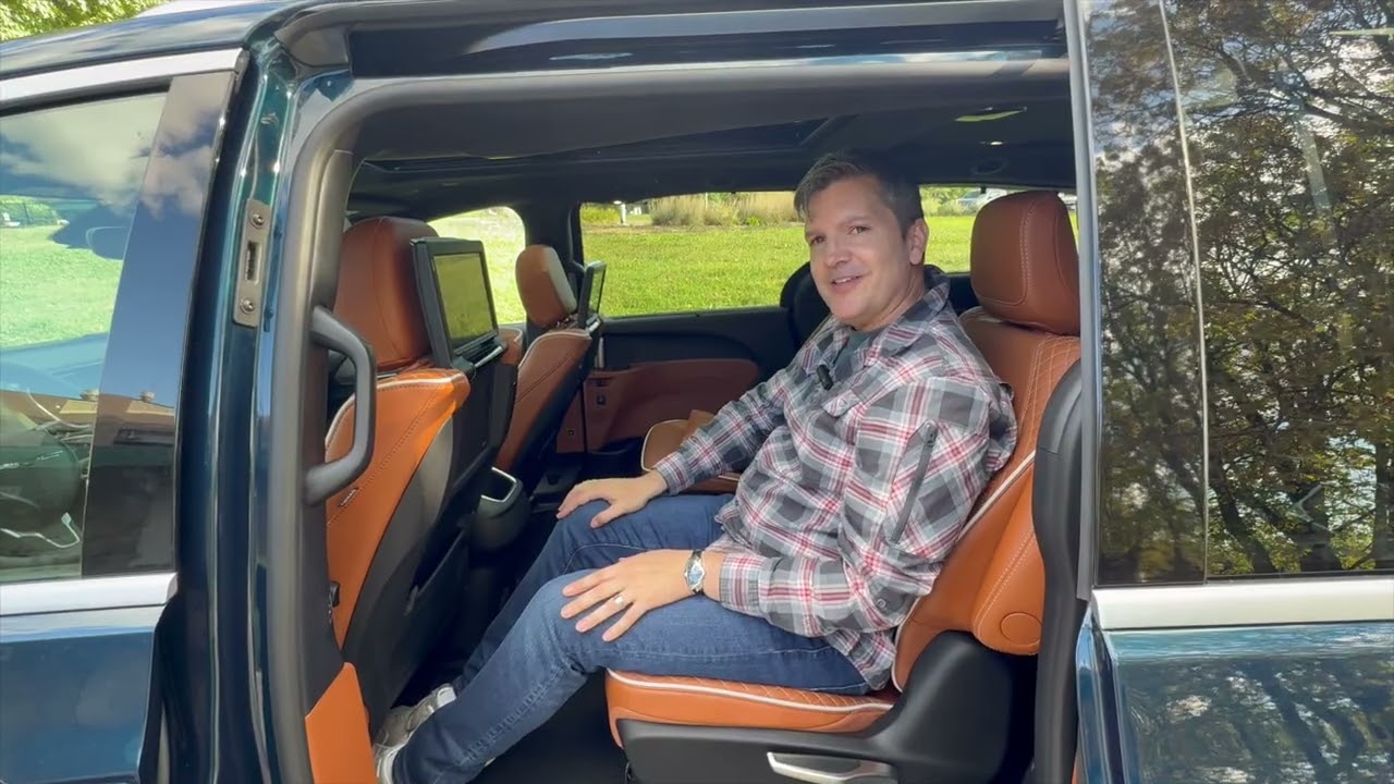2025 Chrysler Pacifica Pinnacle | Complete Review | with Casey Williams
