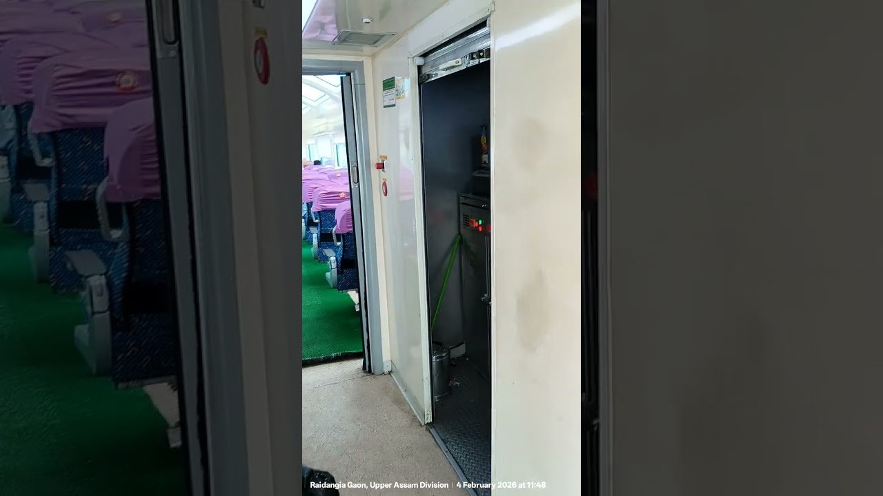 Guwahati To Jorhat Train 🚂🚆 Journey in Vista Dome Coach #irctc and #northeastindia & #janshatabdi 