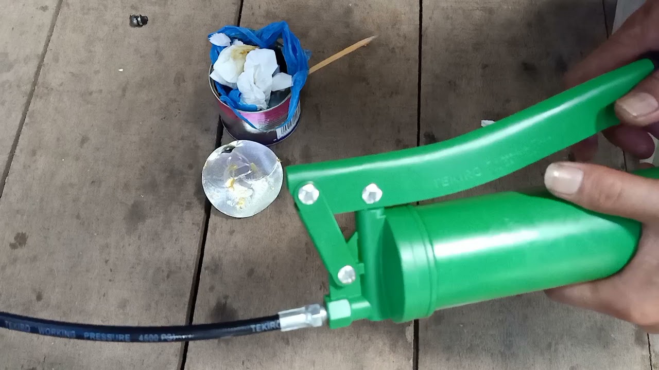 Cara mengisi minyak Grease/gemuk ke pispot tangan